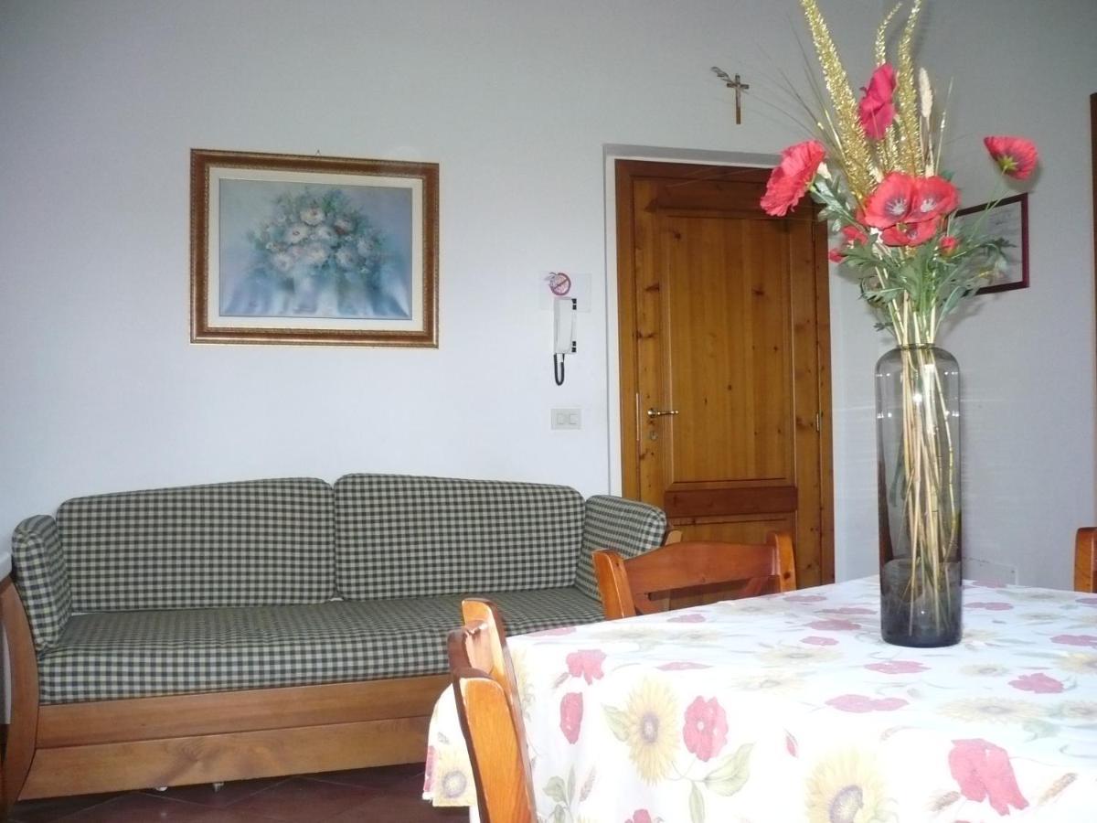 レッジェッロ Agriturismo La Ripaヴィラ エクステリア 写真