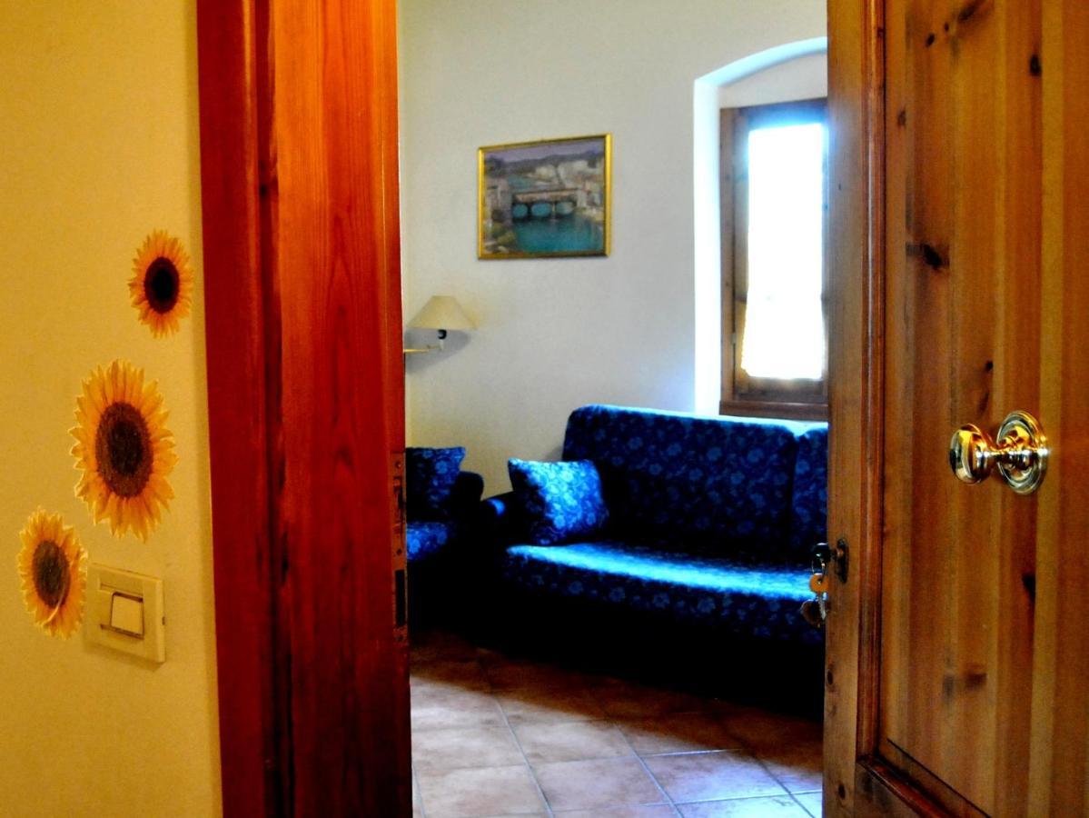 レッジェッロ Agriturismo La Ripaヴィラ エクステリア 写真