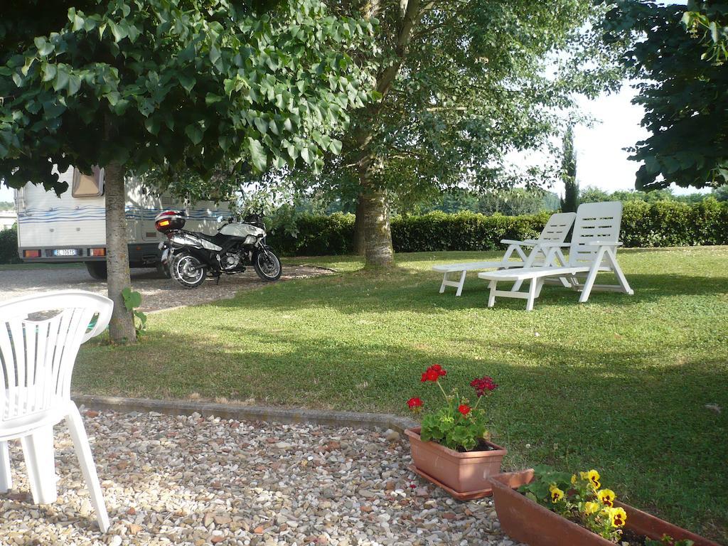 レッジェッロ Agriturismo La Ripaヴィラ 部屋 写真